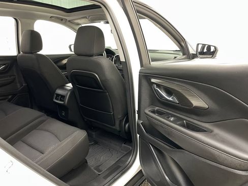 Certified 2022 GMC Terrain SLE w/ Driver Convenience Package FWD image 39