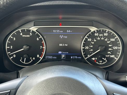 Used 2025 Nissan Altima 2.5 SV FWD image 35
