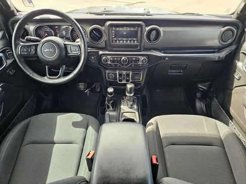 Used 2023 Jeep Gladiator Sport AWD/4WD image 9
