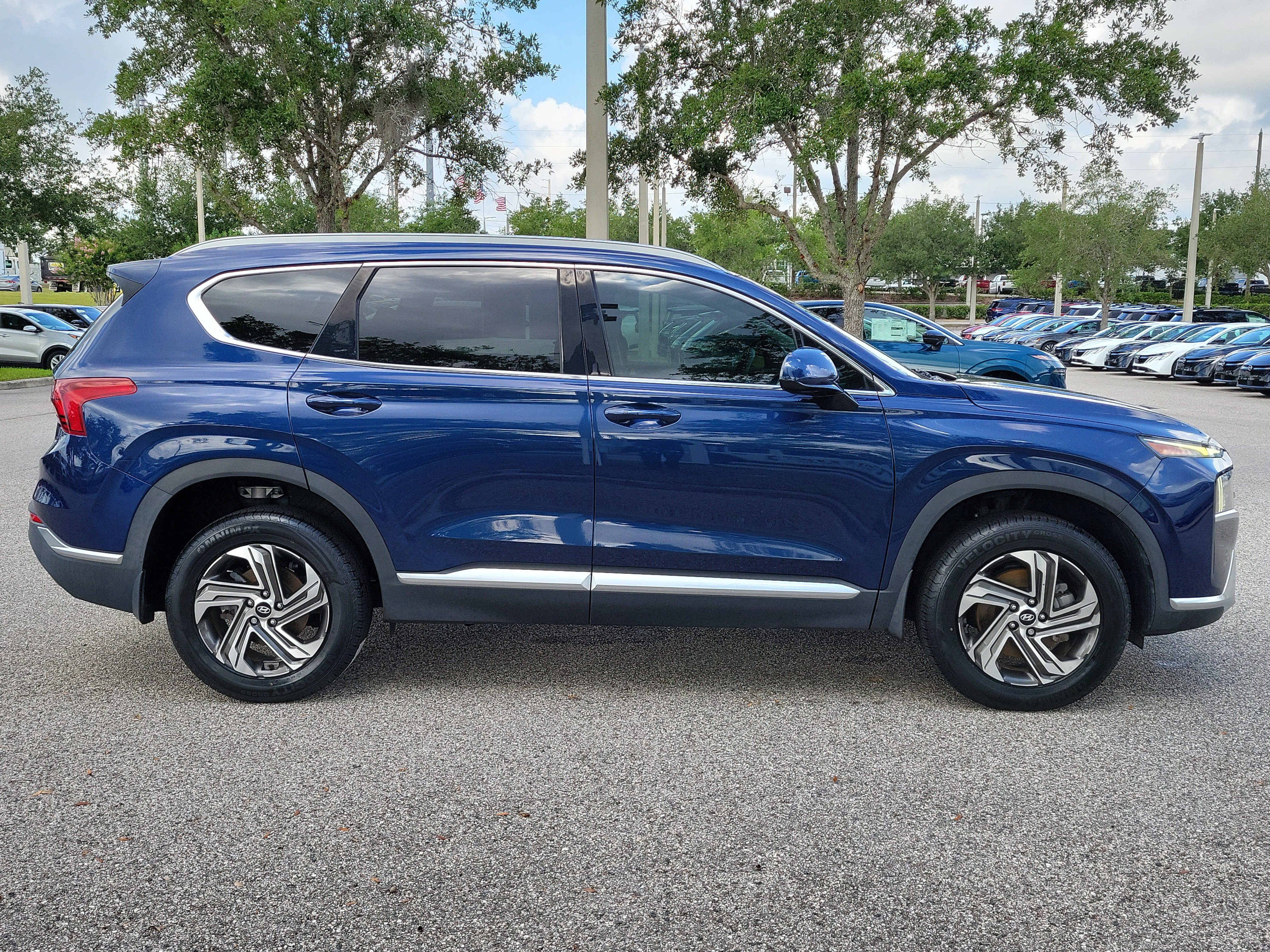 Used 2022 Hyundai Santa Fe SEL AWD/4WD image 4