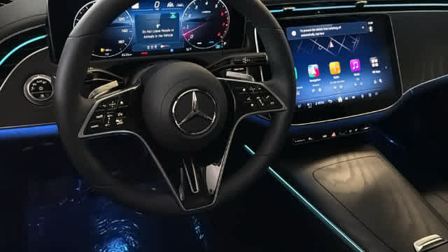 Used 2026 Mercedes-Benz E 450 4MATIC Sedan image 25