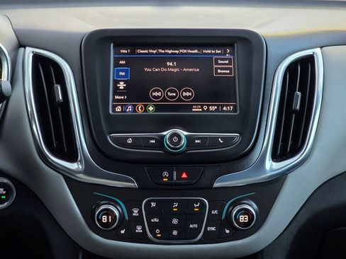 Used 2022 Chevrolet Equinox LT image 12