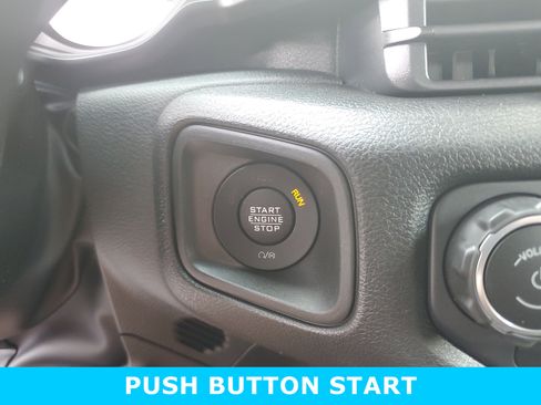 New 2025 Jeep Gladiator Sport image 19