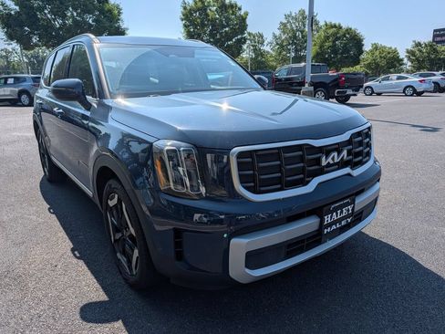 Used 2023 Kia Telluride S w/ S Sunroof Package AWD/4WD image 3