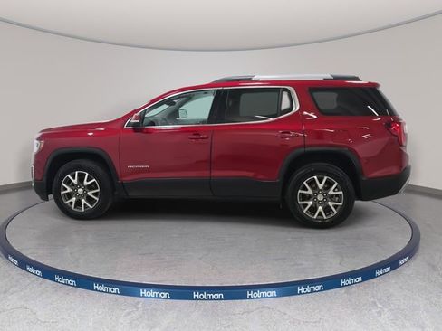 Used 2023 GMC Acadia SLE w/ Driver Convenience Package image 9