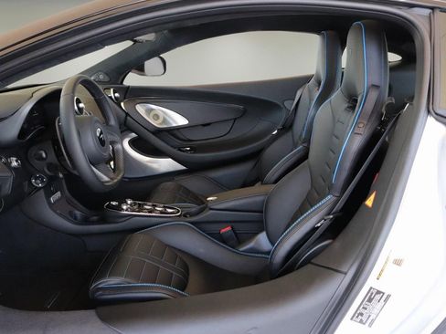 New 2025 McLaren GTS image 9