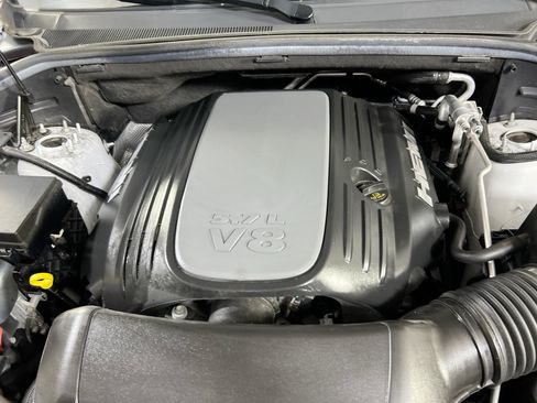 Used 2023 Dodge Durango R/T w/ Tow 'N Go Package AWD/4WD image 32