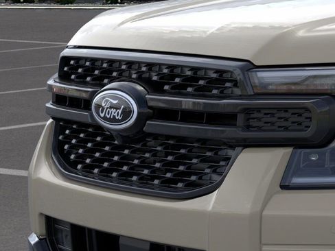 New 2025 Ford Ranger Lariat w/ FX4 Off-Road Package image 19