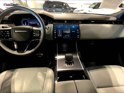 Used 2026 Land Rover Range Rover Velar Dynamic SE image 15