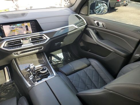 Used 2023 BMW X5 M50i w/ Executive Package image 17