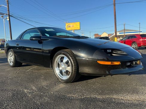 Used 1994 Chevrolet Camaro Z28 image 10