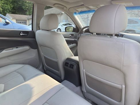 Used 2010 INFINITI G37 x Sedan w/ Premium Pkg AWD/4WD image 21
