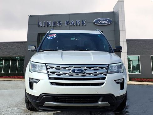 Certified 2019 Ford Explorer XLT w/ Equipment Group 202A image 2