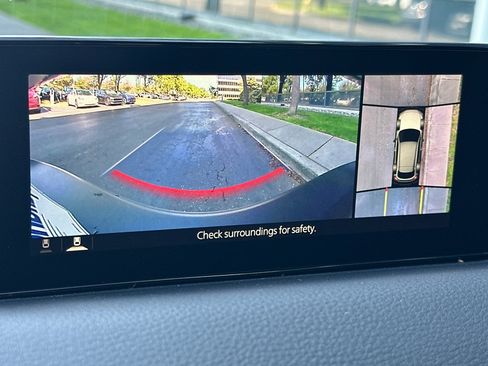 Used 2023 MAZDA MX-30 Electric w/ Premium Plus Pkg image 24