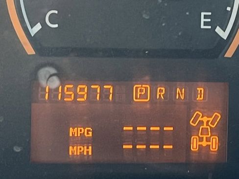 Used 2015 Nissan Titan S image 34