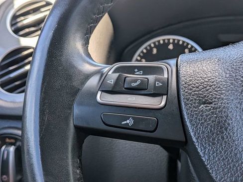 Used 2017 Volkswagen Tiguan S FWD image 26