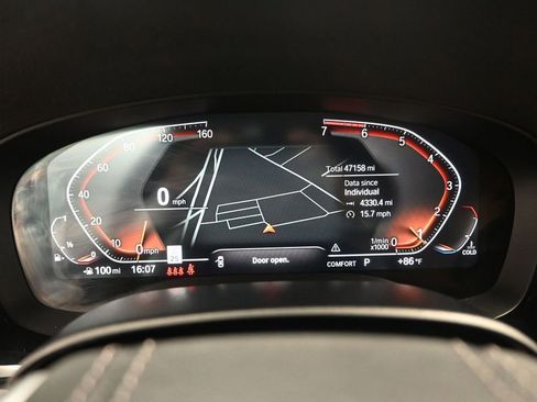 Used 2020 BMW 530i w/ Convenience Package RWD image 13
