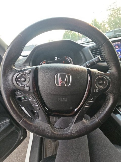 Used 2017 Honda Pilot Touring image 7