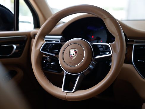 Used 2016 Porsche Macan S AWD/4WD image 32