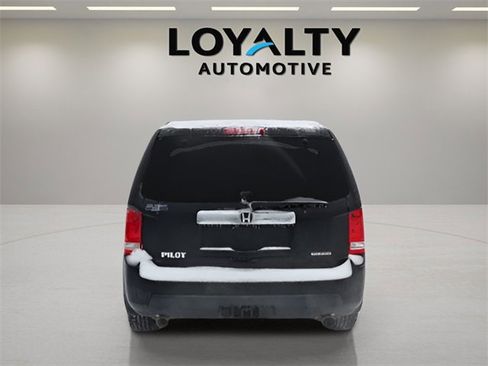 Used 2010 Honda Pilot Touring image 4