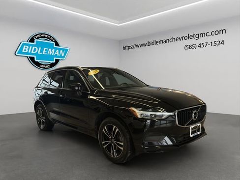 Used 2020 Volvo XC60 T5 Momentum image 1