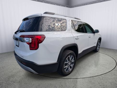 Certified 2023 GMC Acadia SLT AWD/4WD image 3