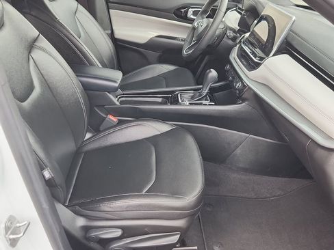 Used 2025 Jeep Compass Limited AWD/4WD image 15