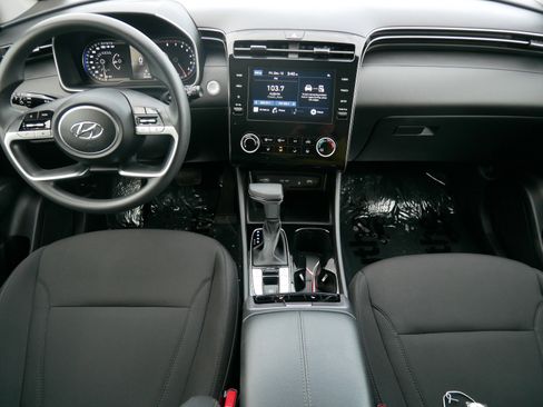 Used 2023 Hyundai Tucson SEL w/ Winter Package image 10