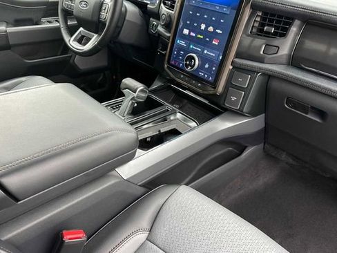 Used 2025 Ford F150 Lightning Lariat image 12