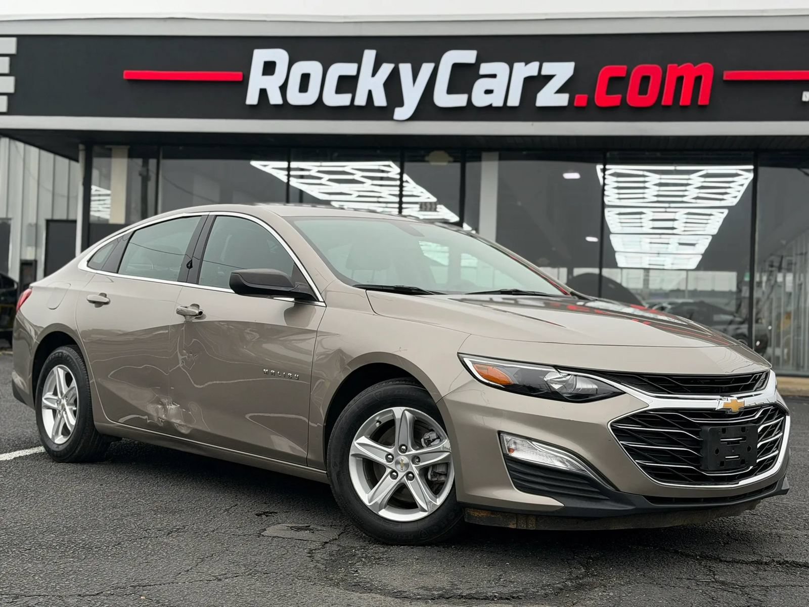 Used 2022 Chevrolet Malibu LS FWD image 1
