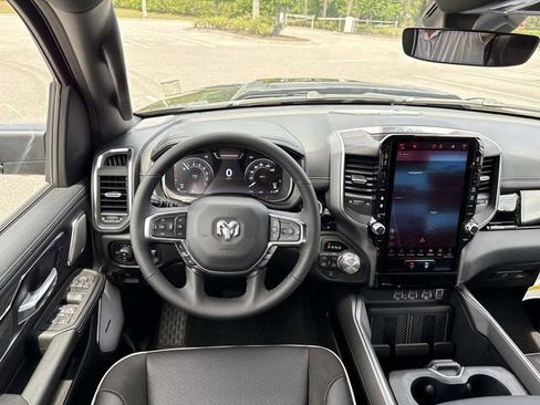 New 2026 RAM 1500 Laramie AWD/4WD image 13