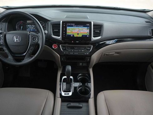 Used 2019 Honda Ridgeline RTL-E image 11