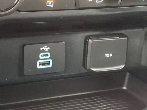 Used 2024 Ford F250 XLT image 25