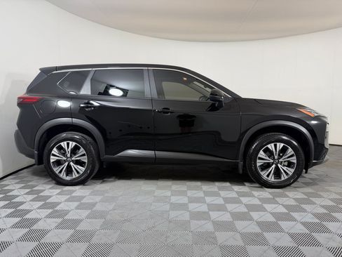 Used 2023 Nissan Rogue SV FWD image 8