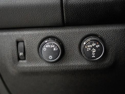 Used 2022 Chevrolet Colorado ZR2 image 46