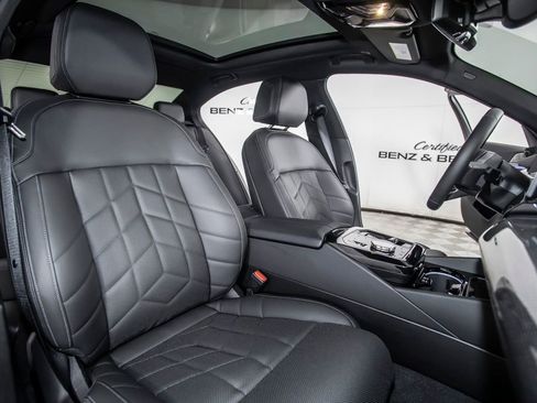 Used 2025 BMW i5 M60 w/ Executive Package image 18