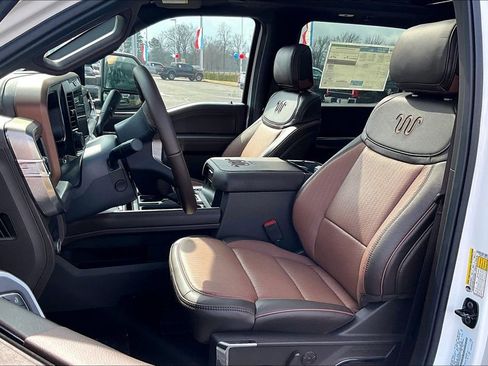 New 2026 Ford F250 King Ranch w/ FX4 Off-Road Package image 9