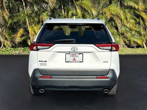 Used 2024 Toyota RAV4 XLE image 6