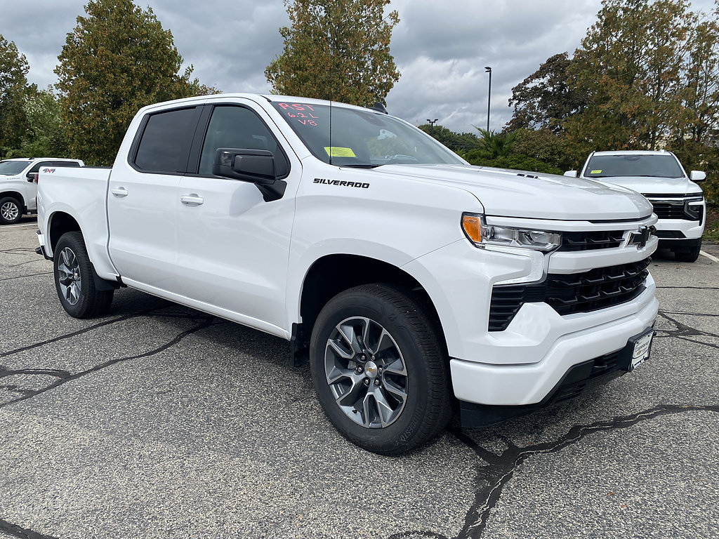 New 2026 Chevrolet Silverado 1500 RST w/ Max Trailering Package AWD/4WD image 3