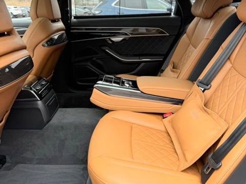 Used 2025 Audi S8 image 15
