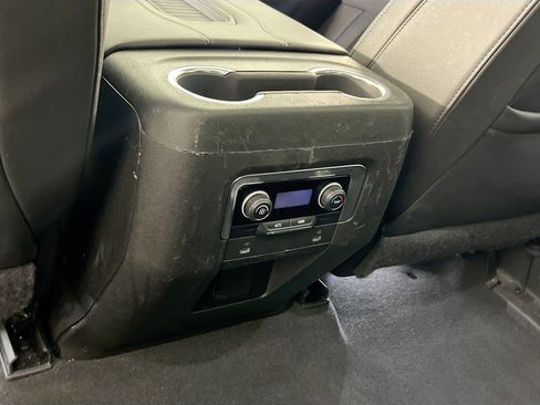 Used 2022 Chevrolet Tahoe LT image 26