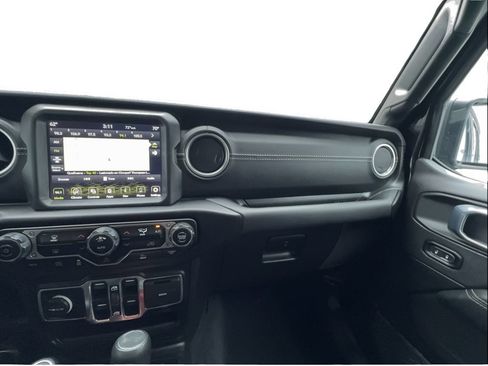 Used 2023 Jeep Wrangler Unlimited Sahara w/ Dual Top Group AWD/4WD image 32