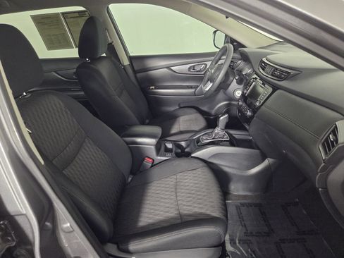 Used 2020 Nissan Rogue S w/ Special Edition Package FWD image 31
