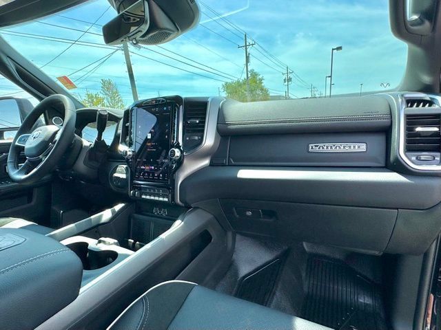 New 2027 RAM 3500 Big Horn w/ Laramie Trim Package AWD/4WD image 14
