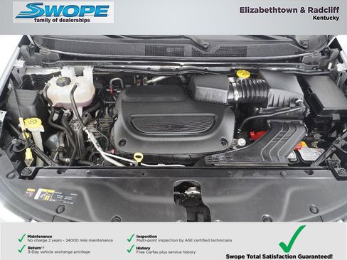 Certified 2024 Chrysler Pacifica Touring-L image 27