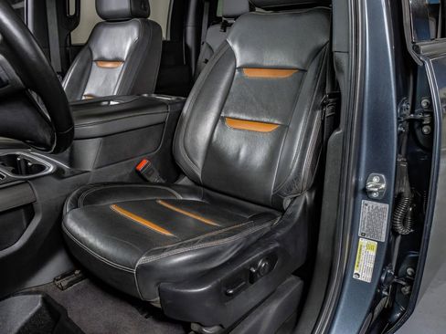 Used 2020 GMC Sierra 2500 AT4 w/ AT4 Premium Package AWD/4WD image 28