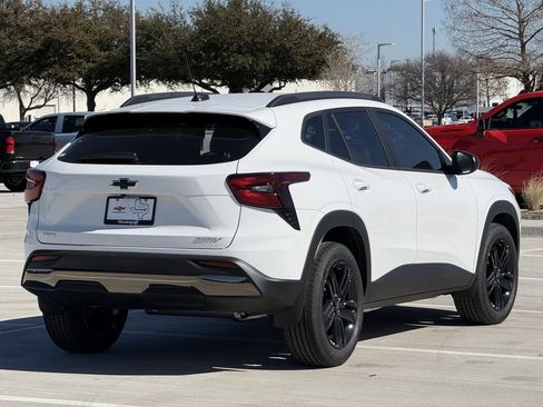 New 2026 Chevrolet Trax ACTIV w/ Sunroof Package image 4