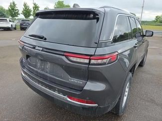 Used 2023 Jeep Grand Cherokee Laredo w/ Luxury Tech Group I AWD/4WD video 3