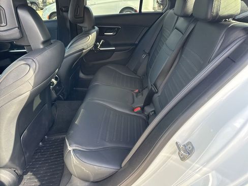 Used 2024 Mercedes-Benz C 300 Sedan image 6