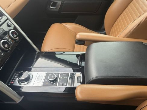 Used 2019 Land Rover Discovery HSE Luxury AWD/4WD image 38